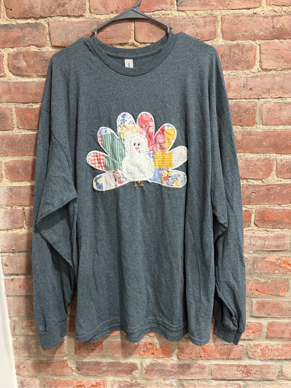 Holiday Charcoal Long-Sleeve Tee with Colorful Quilted Turkey women’s XXL